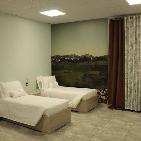 Volpedo Hostel Eksteriør billede